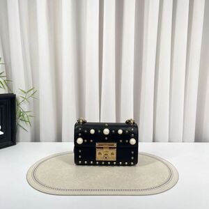 Gucci Women Pre-Loved Bag Very Good Condition